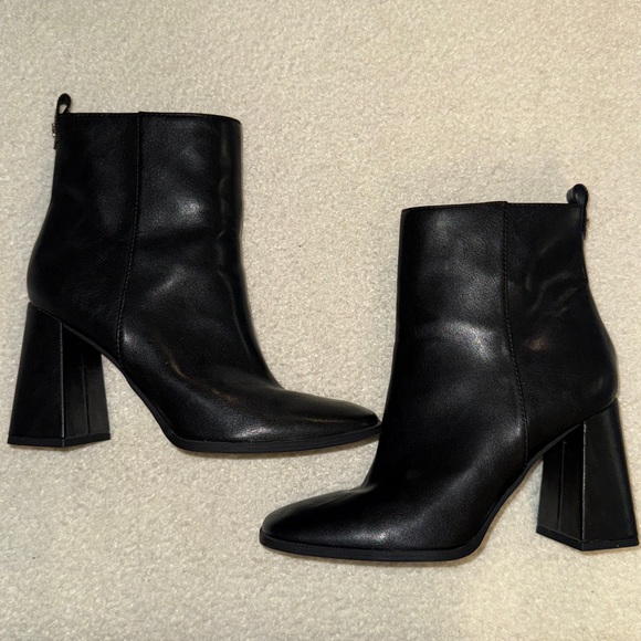 Circus by Sam Edelman Black Ankle Boots - Picture 2 of 9